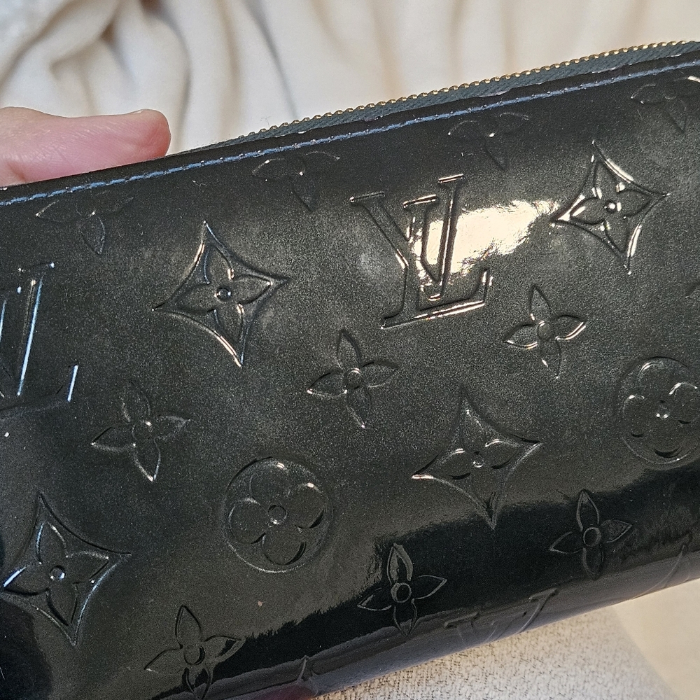LOUIS VUITTON Vernis Zippy Long Wallet - Picture 15 of 15